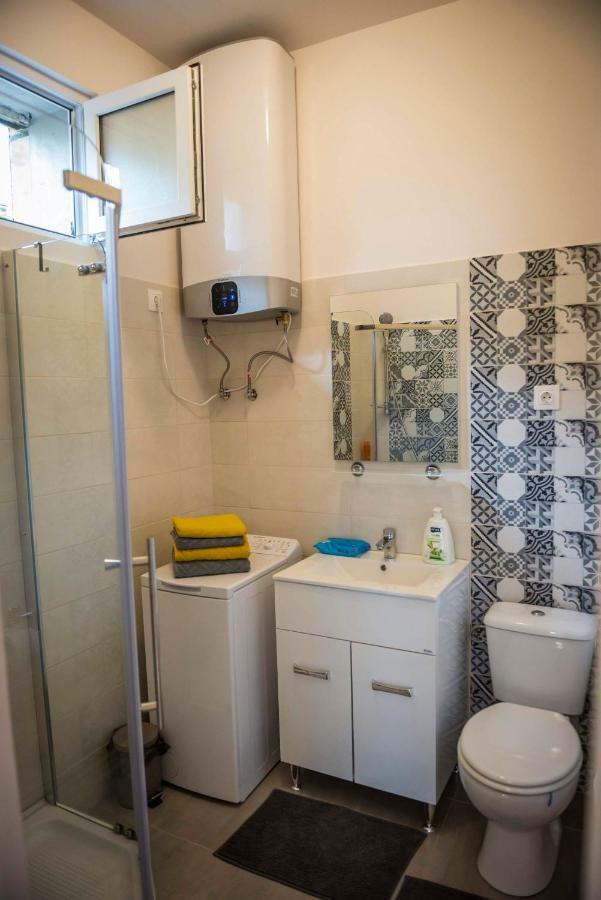 Reghin Guest House ภายนอก รูปภาพ