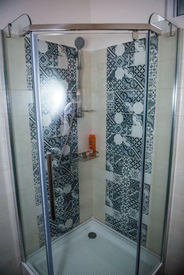 Reghin Guest House ภายนอก รูปภาพ